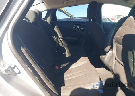 2015 Chrysler 200 Limited из США, поврежденный, VIN 1C3CCCABXFN652744